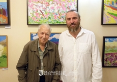 В.В. Разгулин (справа) с В.П. Софоновым