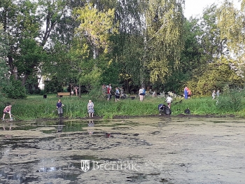 Очистка водоёма в микрорайоне «Северный»