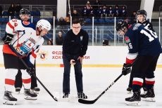 Хоккейное единство в Ледовом дворце